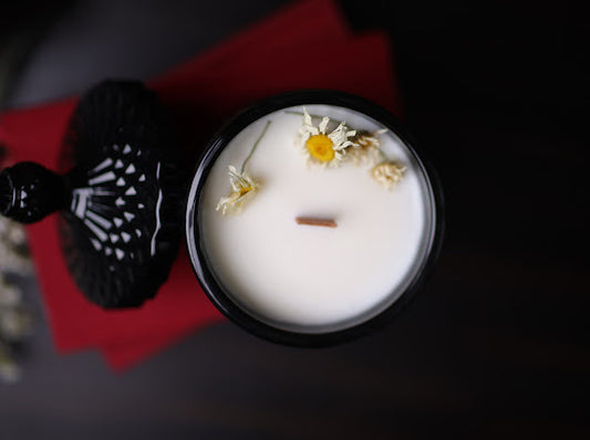 He Loves Me (Not) 8 oz